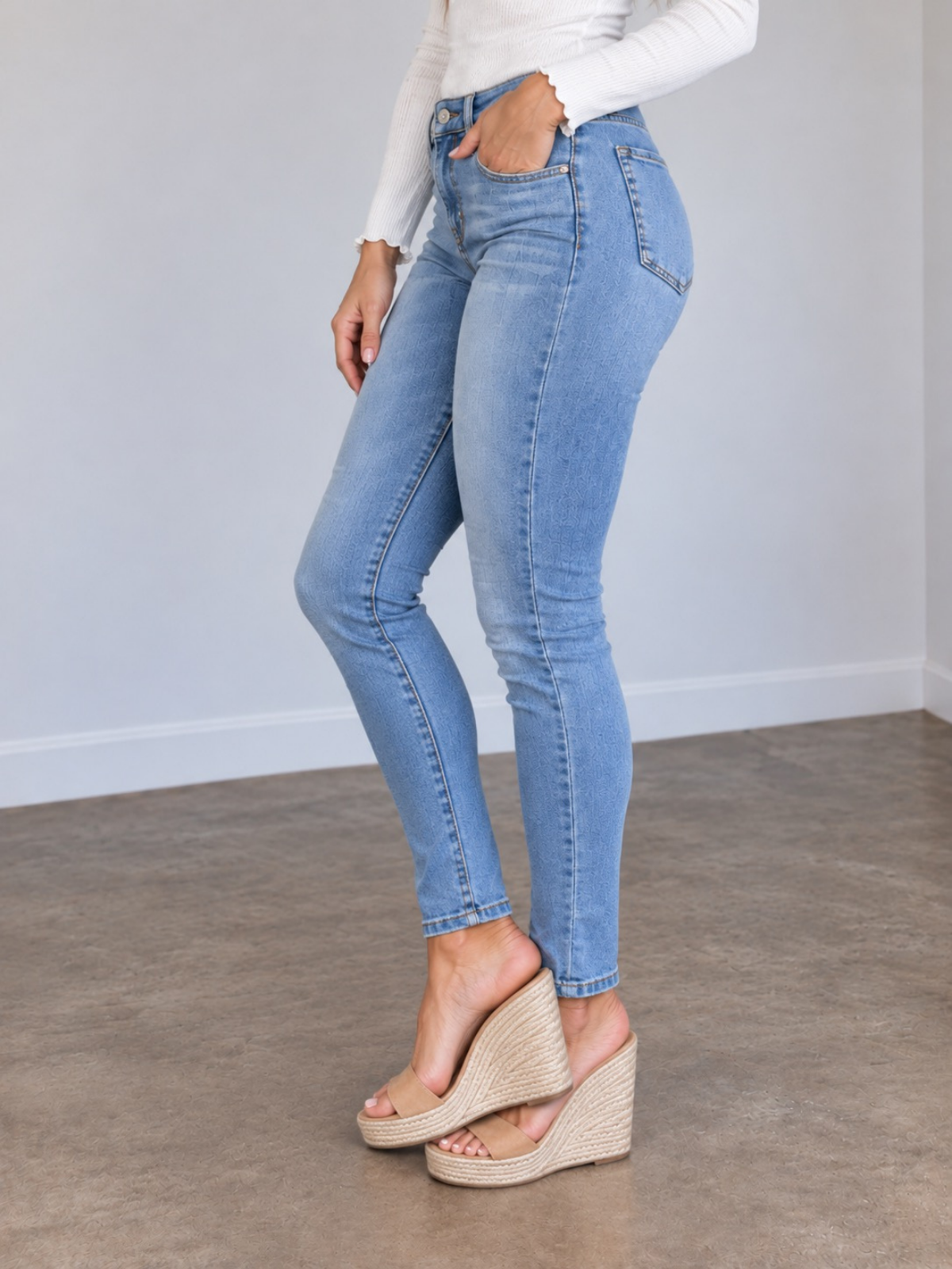 Sculpt Fitted Skinny Jeans Light Blue Wash S, Light Blue Wash M, Light Blue Wash L, Light Blue Wash XL, Light Blue Wash 2XL, Light Blue Wash 3XL